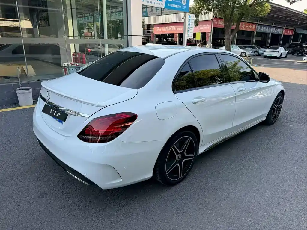 Mercedes-Benz C-Class — миниатюра 9