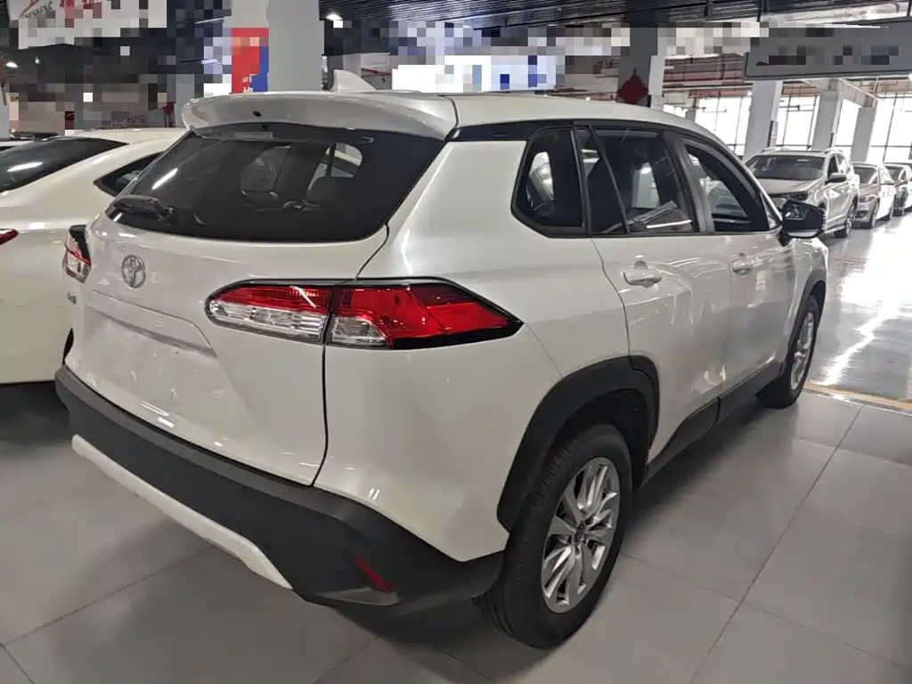 Toyota Corolla Cross — миниатюра 7