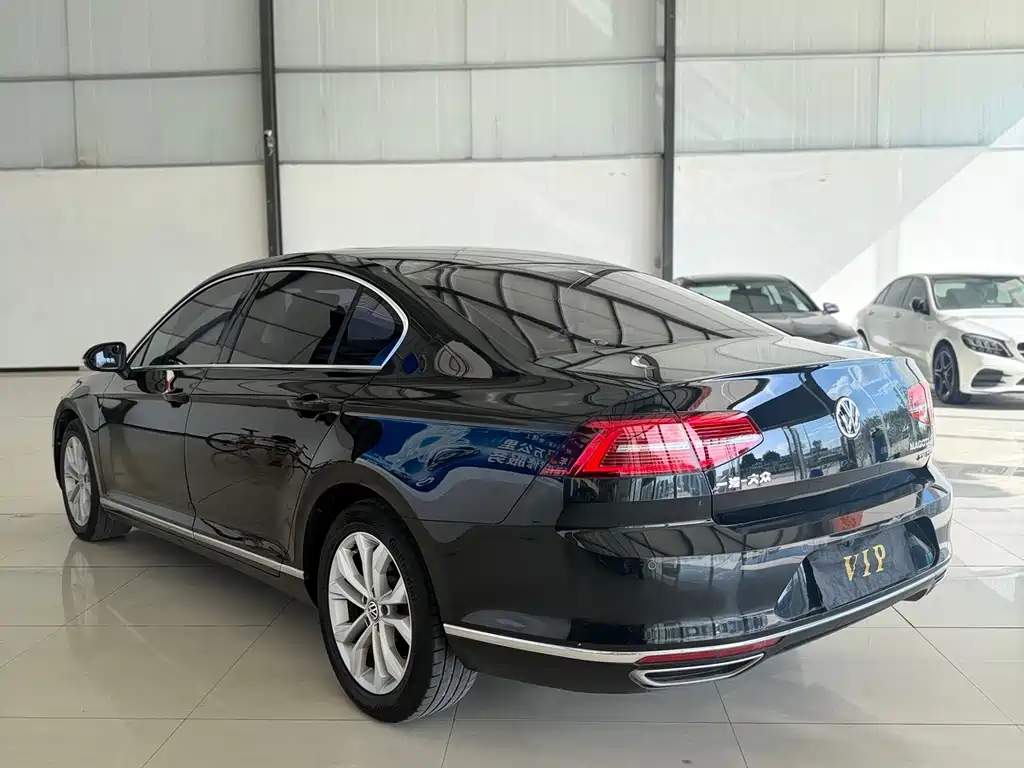 Volkswagen Magotan — миниатюра 4