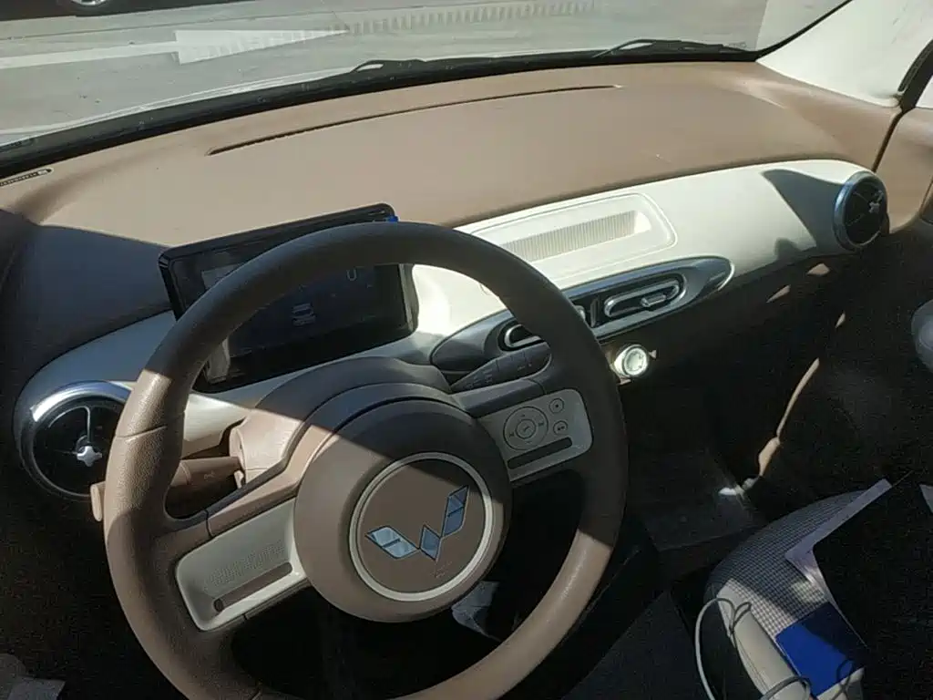 Wuling MINIEV — миниатюра 10