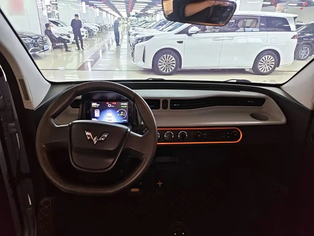 Wuling MINIEV — миниатюра 10