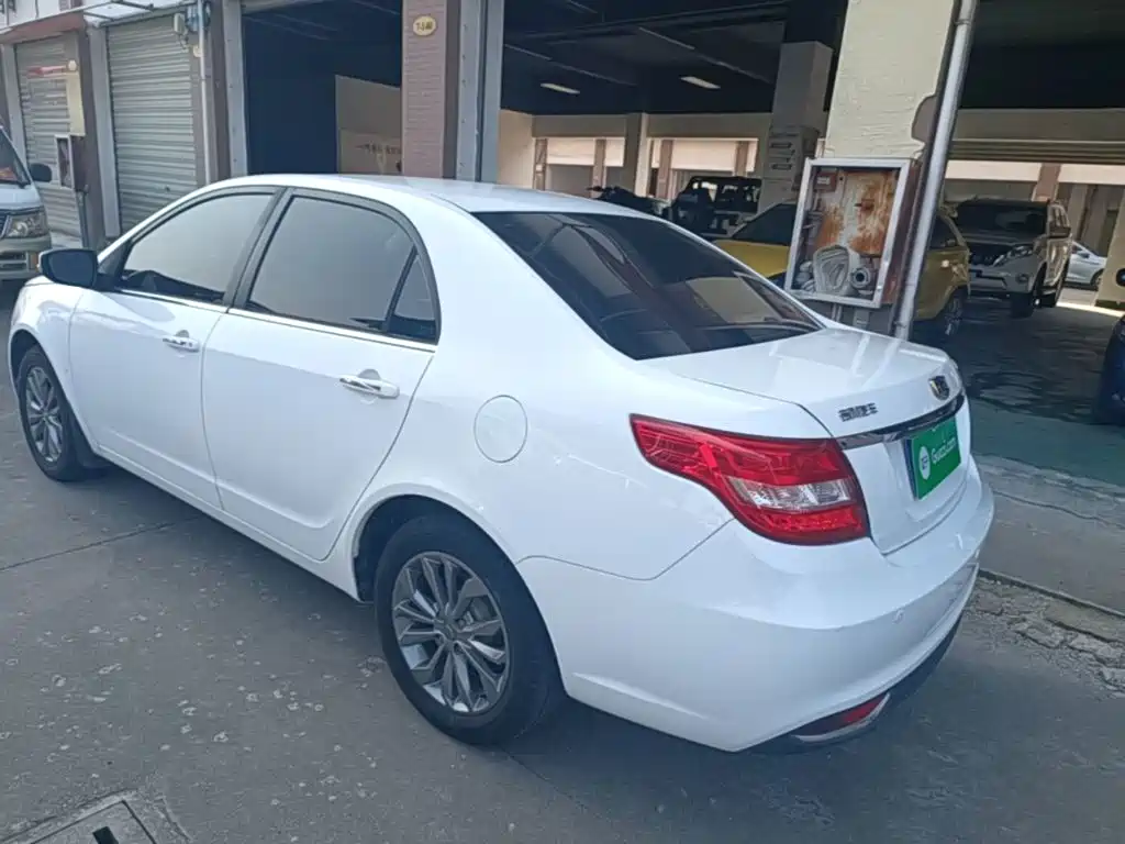 Geely Vision — миниатюра 5