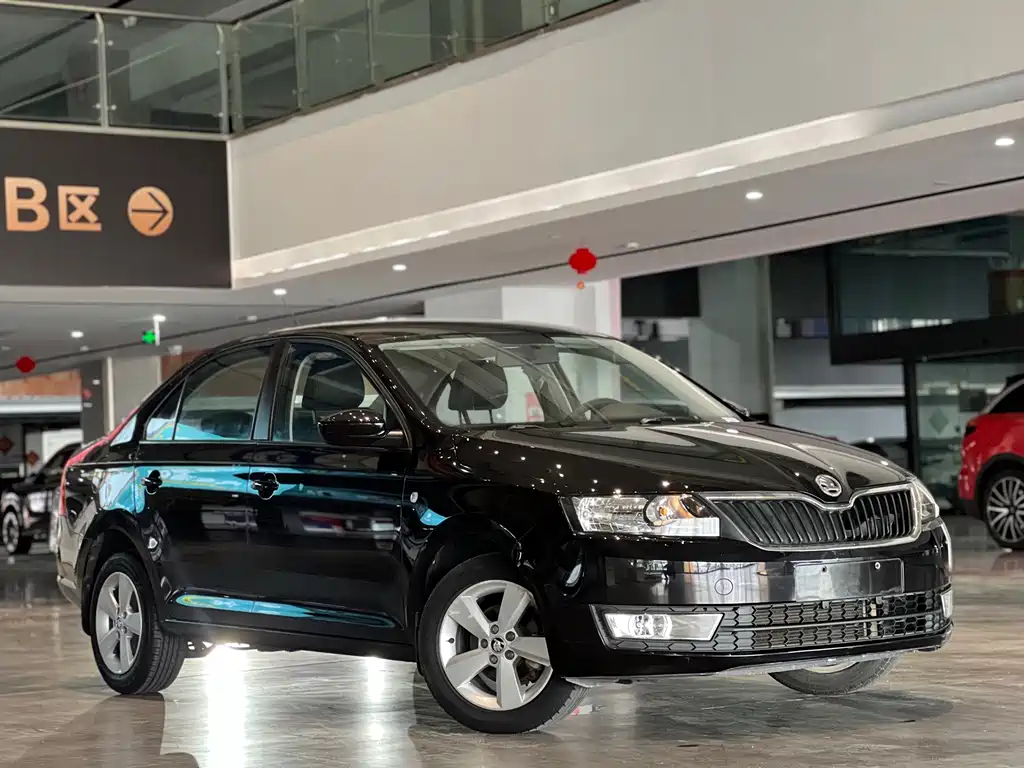 Skoda Rapid — миниатюра 14