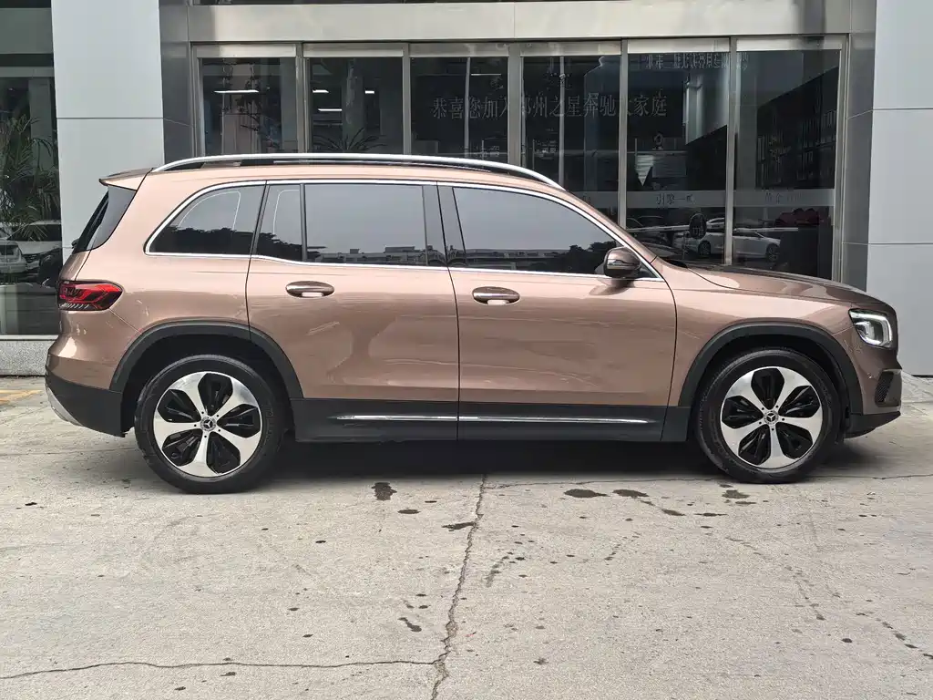 Mercedes-Benz GLB — миниатюра 5