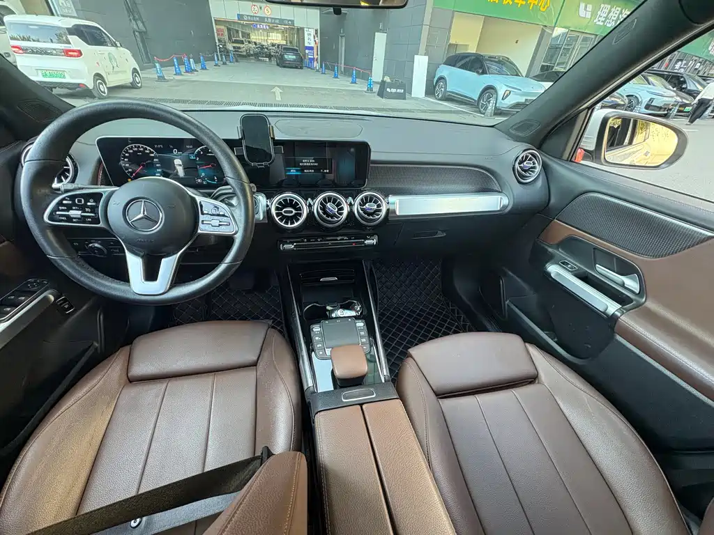 Mercedes-Benz GLB — миниатюра 6
