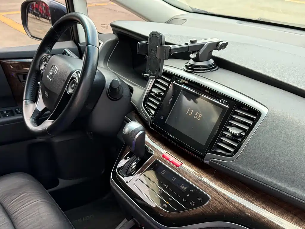 Honda Odyssey — миниатюра 12