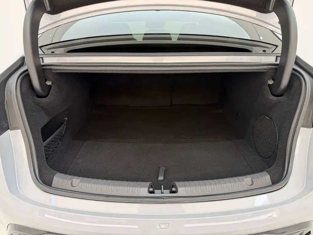 BYD Seal — миниатюра 22