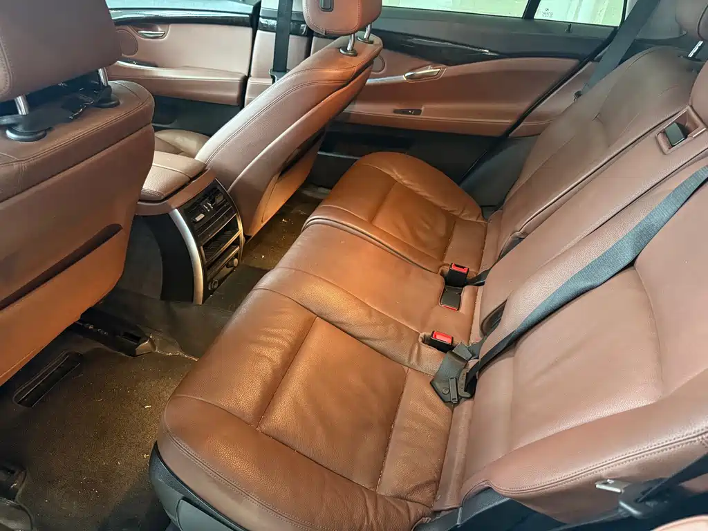 BMW 5 Series GT — миниатюра 6