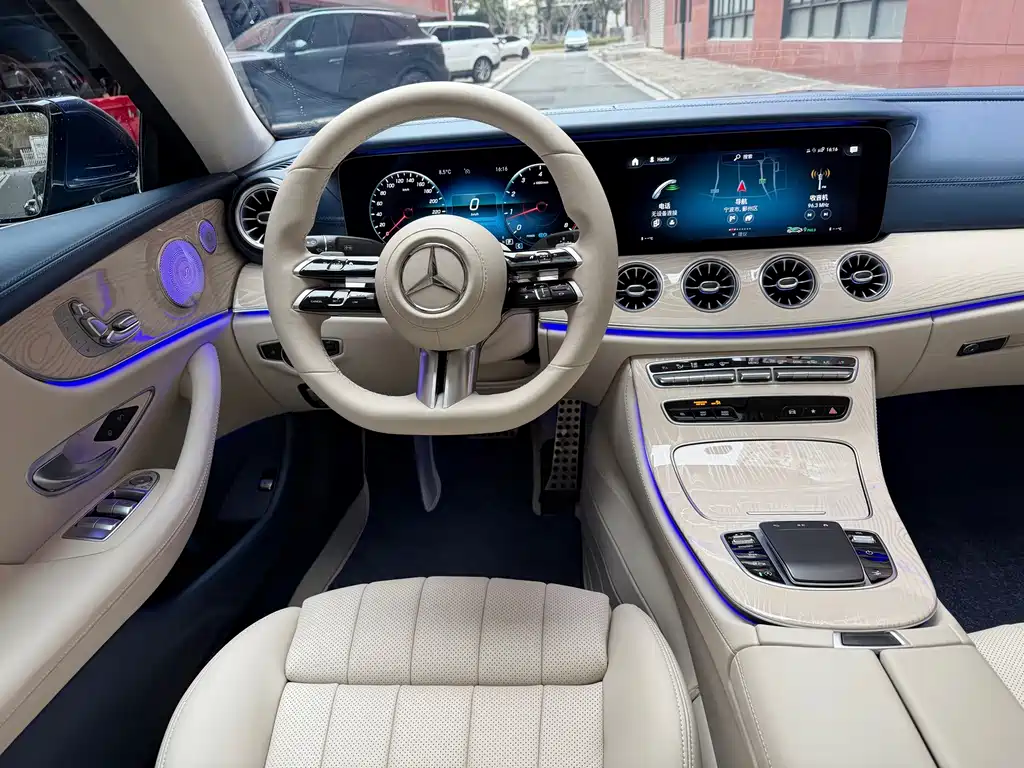 Mercedes-Benz E-Class (Import) — миниатюра 12