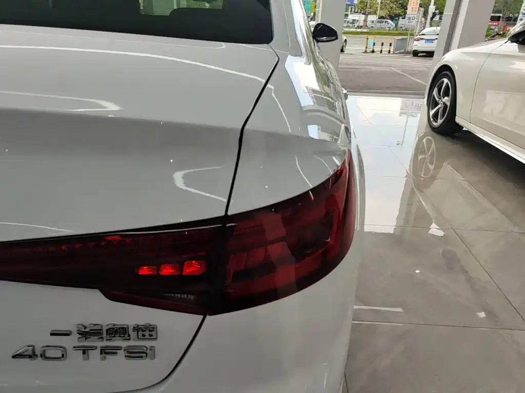 Audi A4L — миниатюра 8