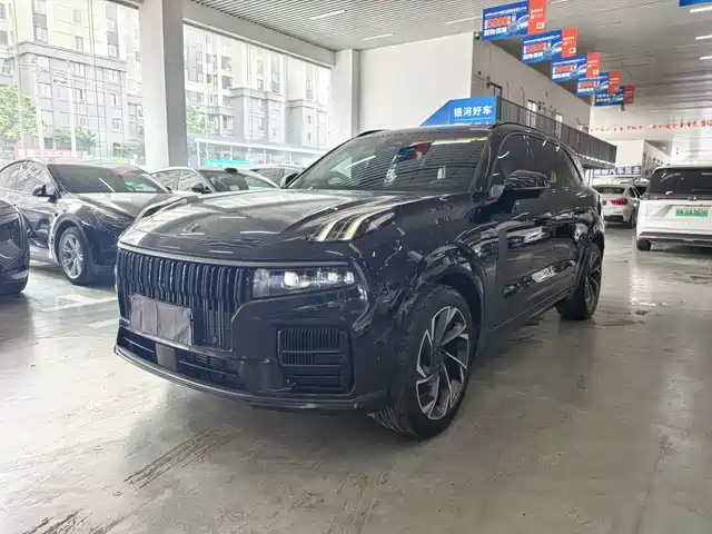2022 Lynk & Co 09