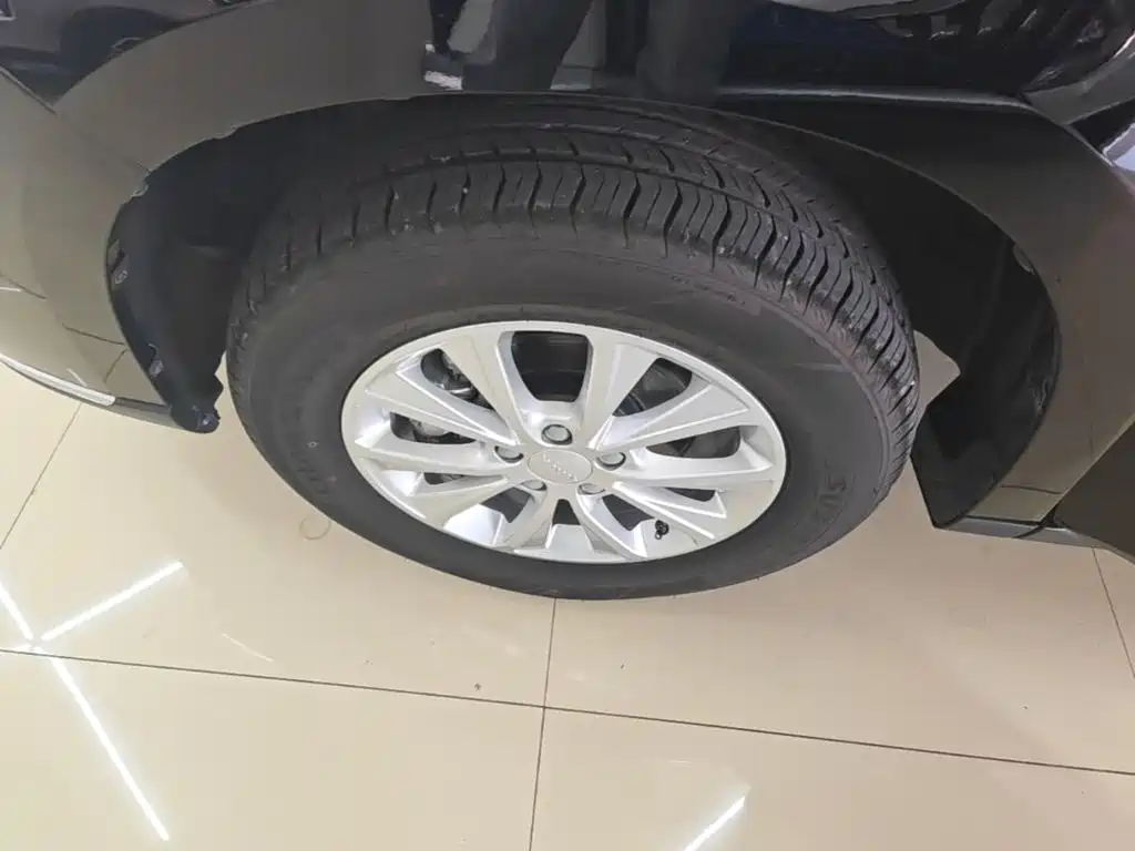 Haval M6 — миниатюра 23