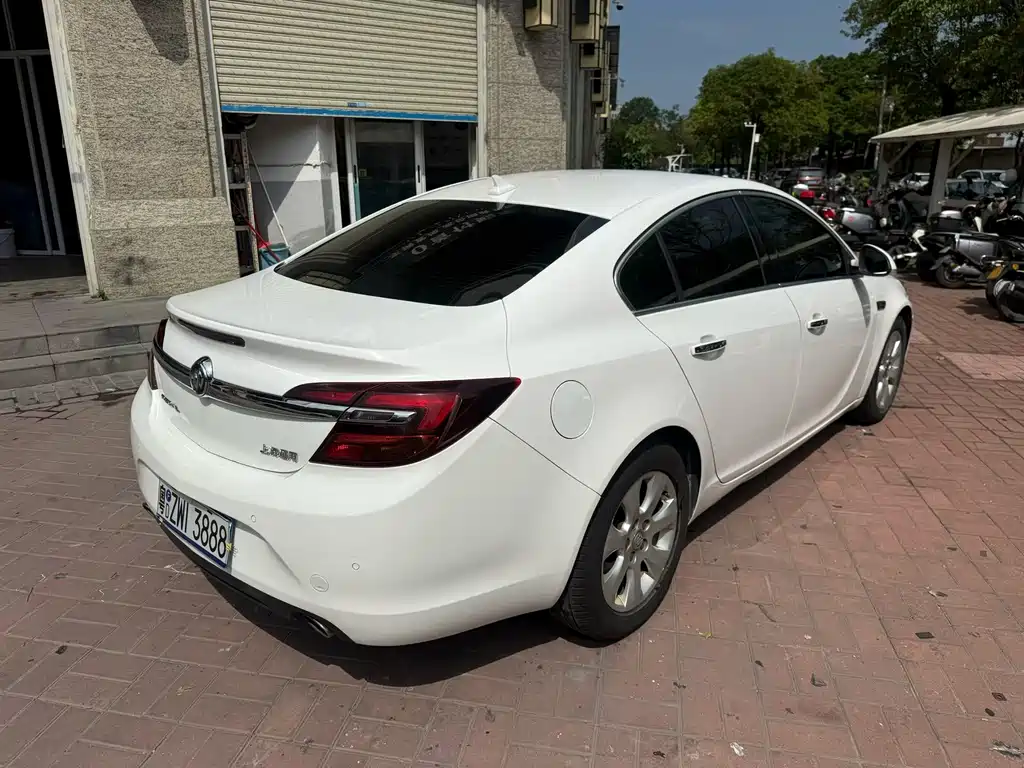 Buick Regal — миниатюра 8