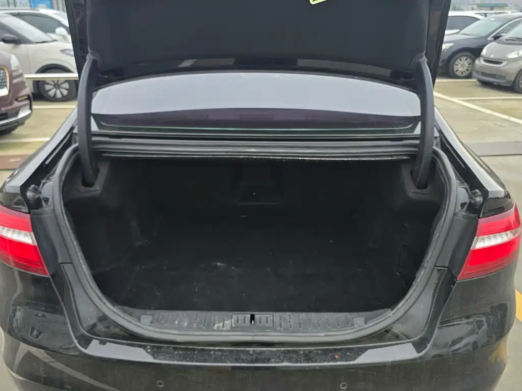 Ford Taurus — миниатюра 9