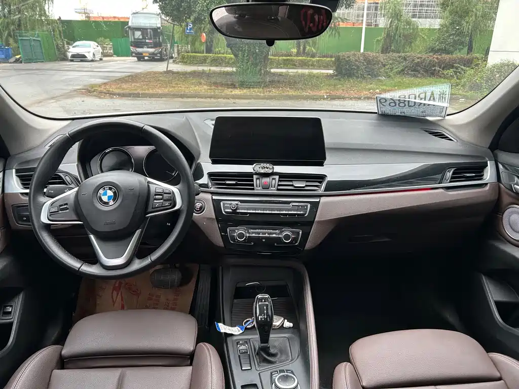 BMW X1 — миниатюра 10