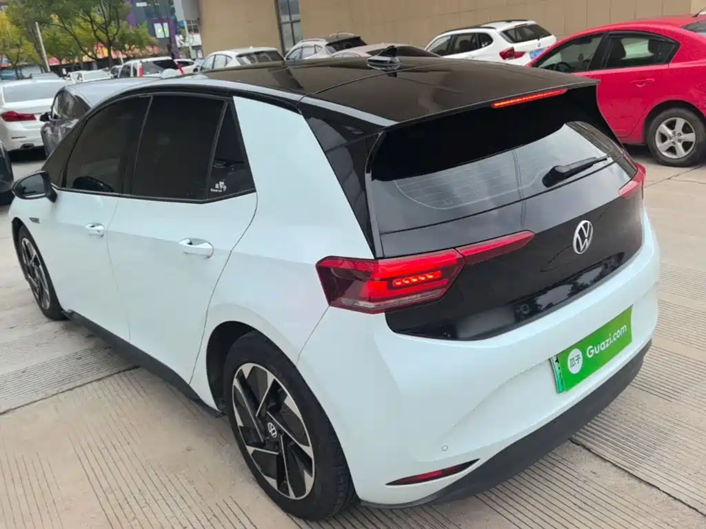 Volkswagen ID.3 — миниатюра 5