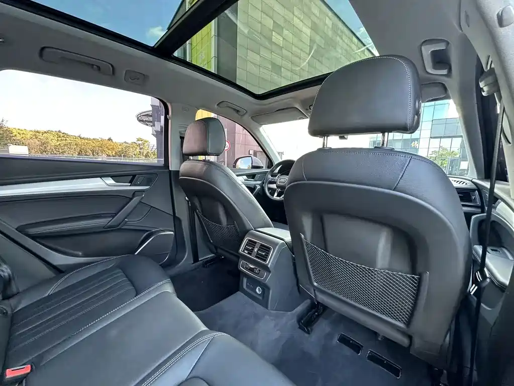 Audi Q5L — миниатюра 35