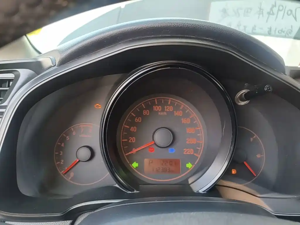 Honda Fit — миниатюра 12
