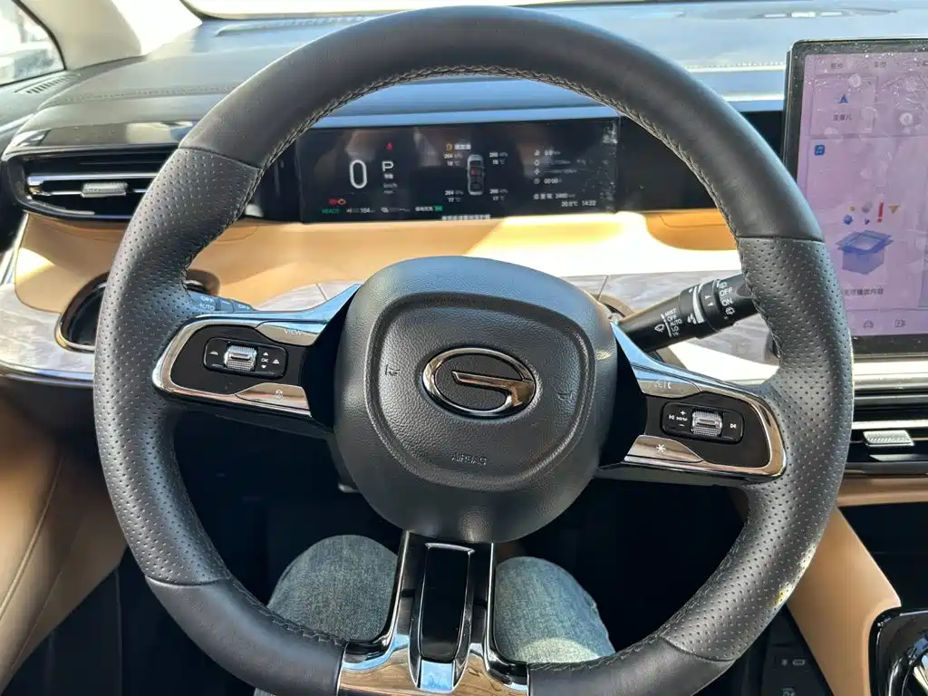 GAC Motor Trumpchi E8 PHEV — миниатюра 9