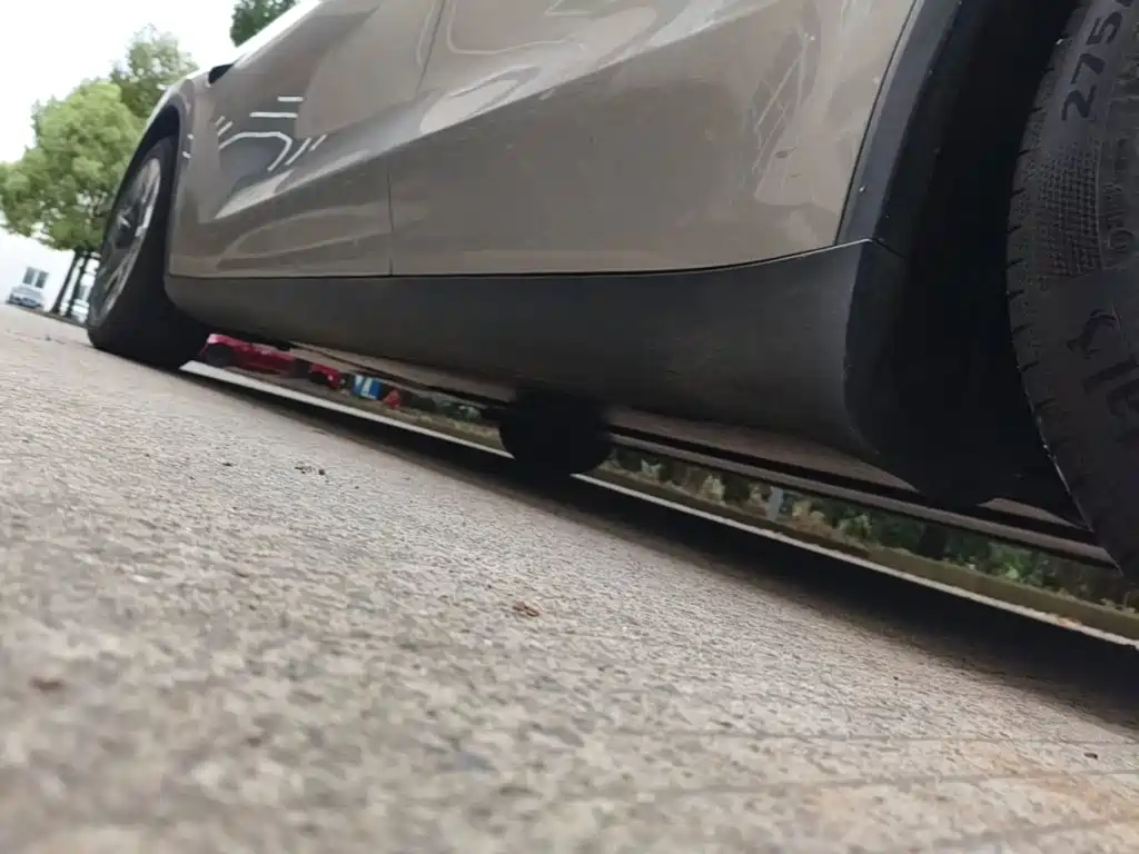Tesla Model Y L — миниатюра 22