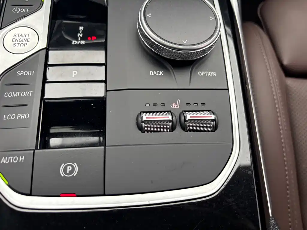 BMW 3 Series — миниатюра 17