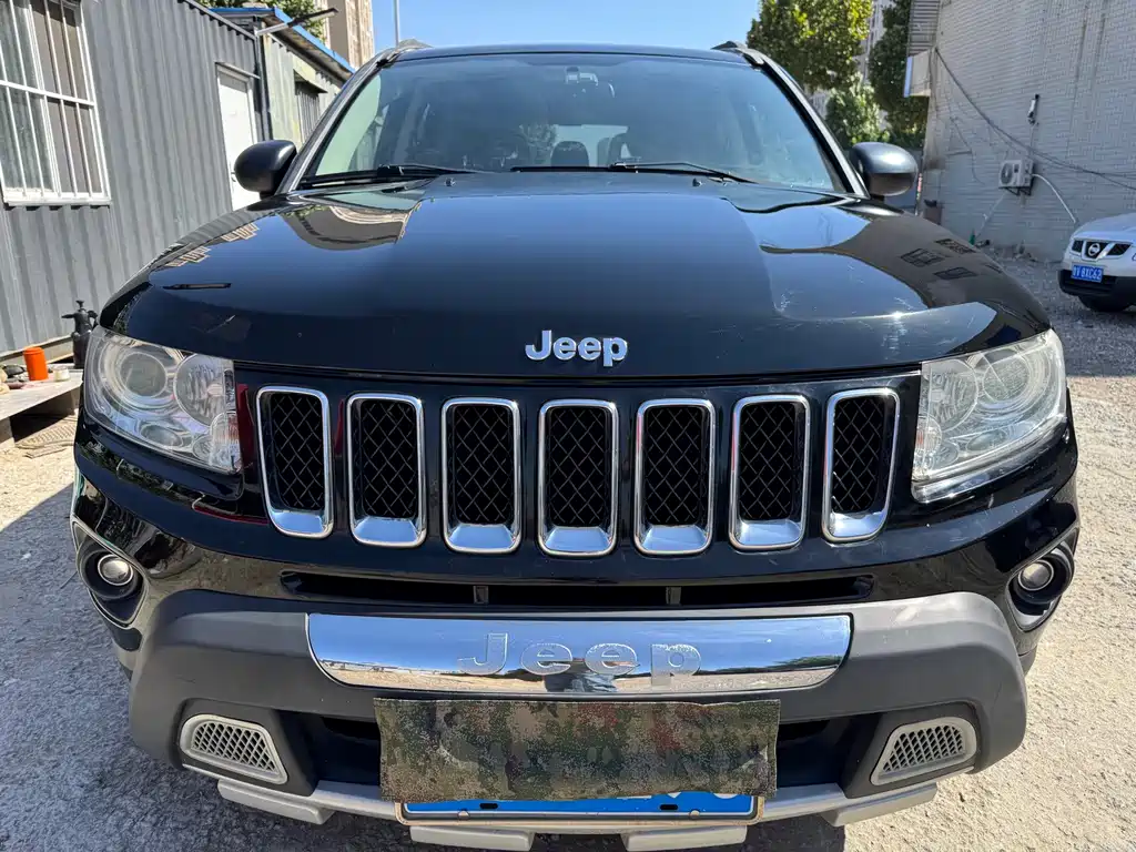 Jeep Compass (Import) — миниатюра 2