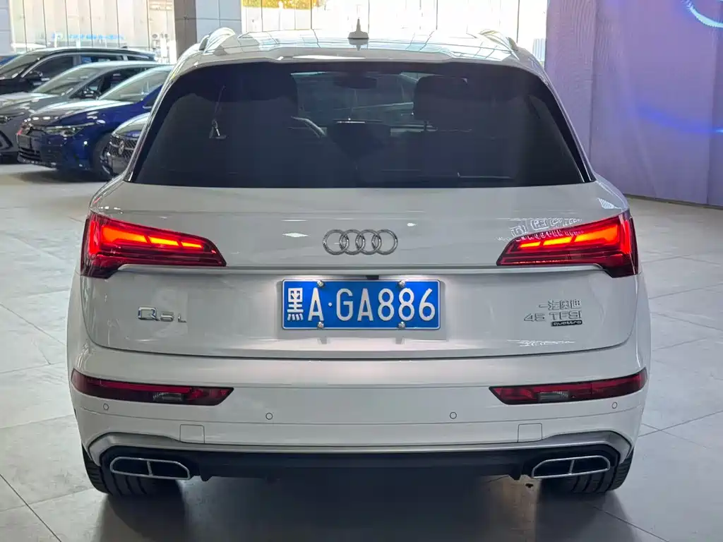 Audi Q5L — миниатюра 5
