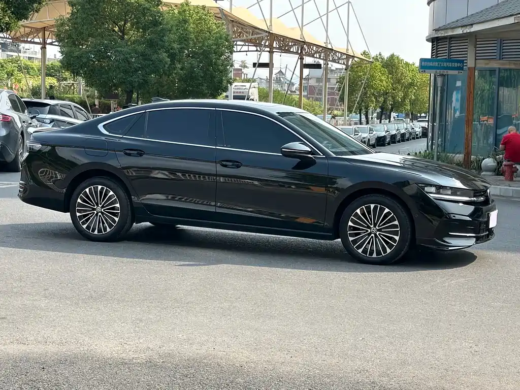 Volkswagen Magotan — миниатюра 3