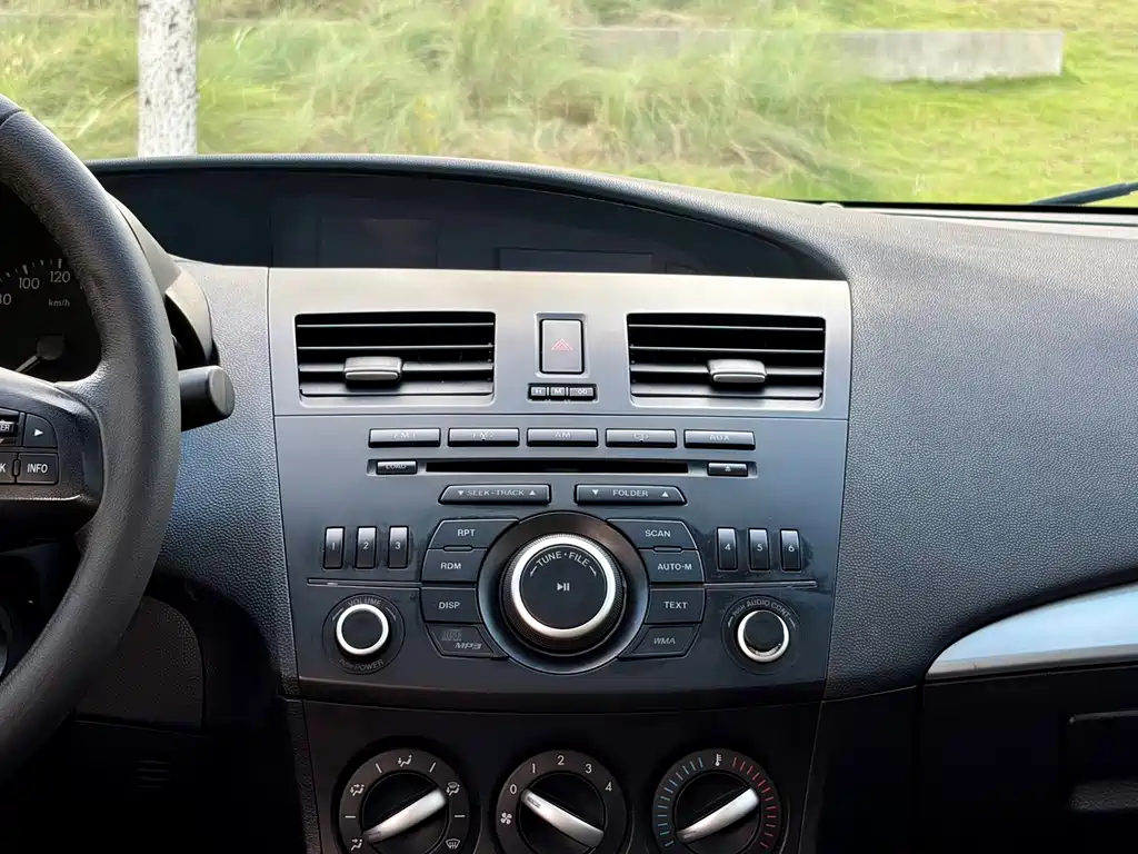Mazda 3 Xingcheng — миниатюра 30