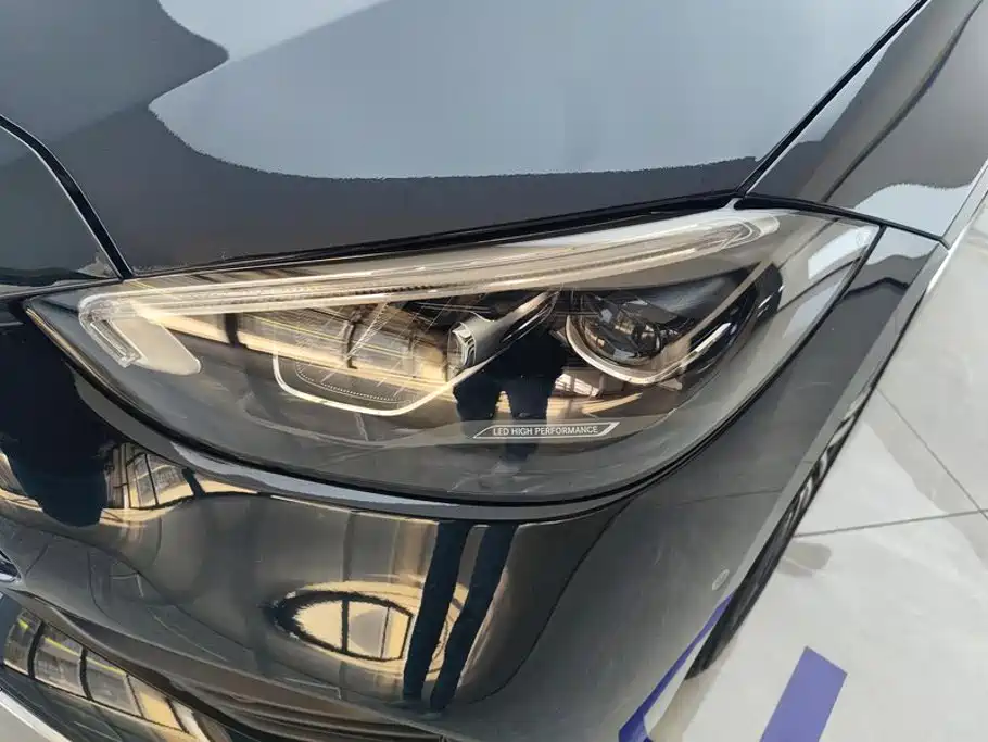 Mercedes-Benz C-Class — миниатюра 5