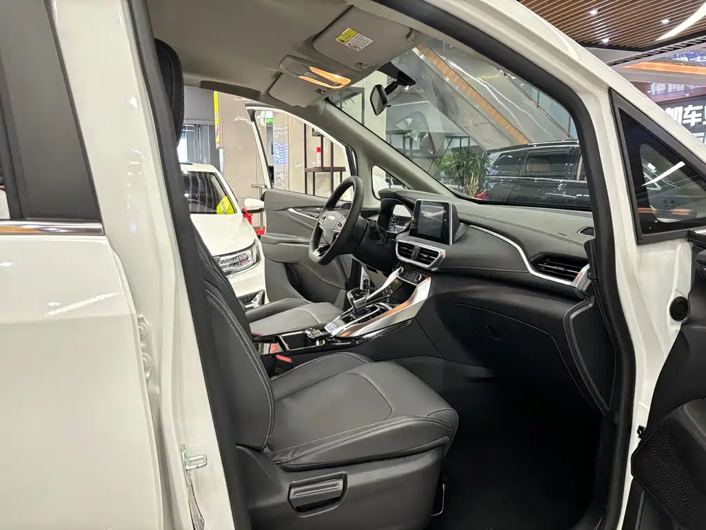 MAXUS Dajia 5 — миниатюра 4