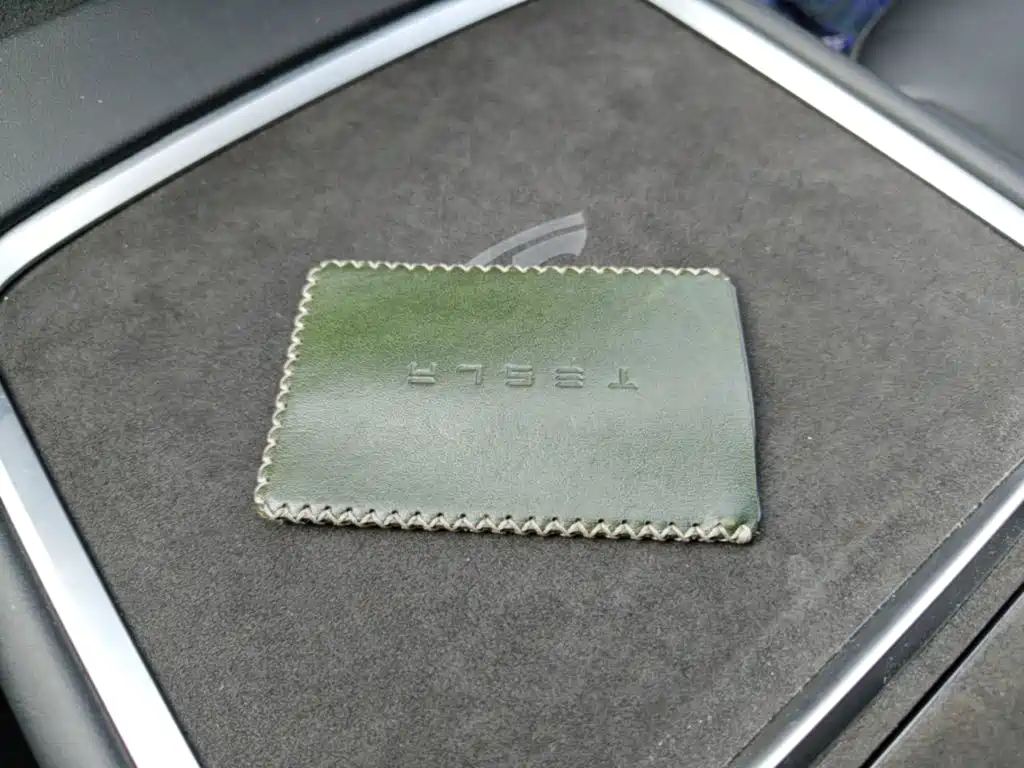 Tesla Model 3 — миниатюра 9