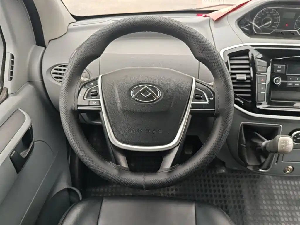MAXUS V80 — миниатюра 11