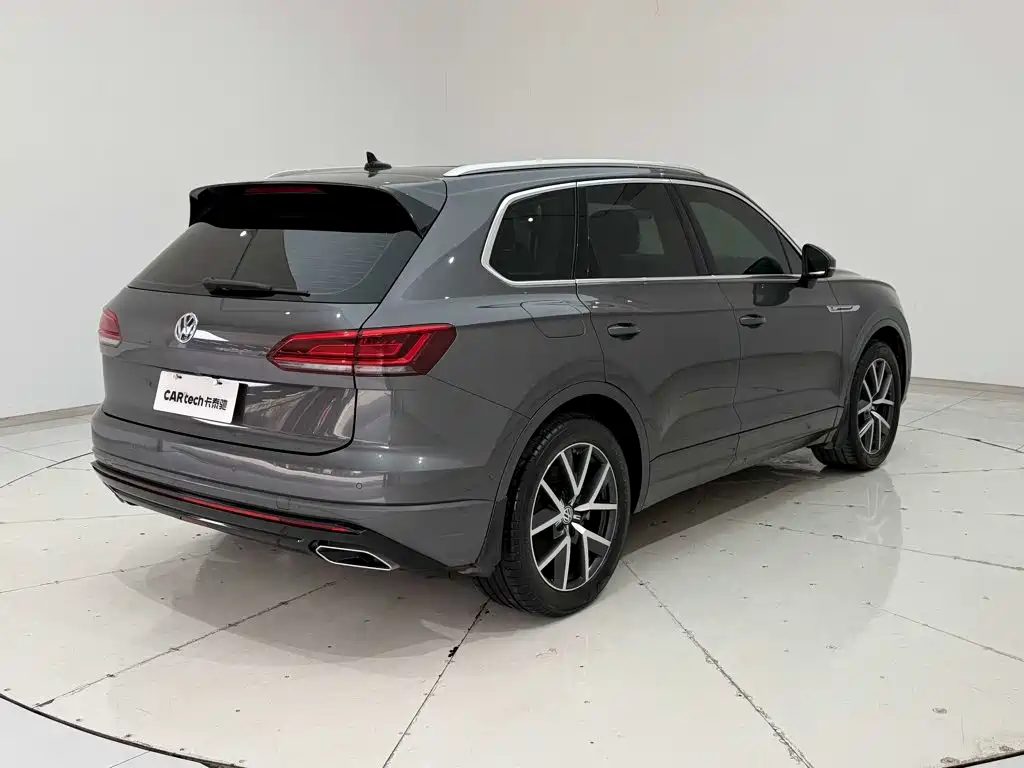 Volkswagen Touareg — миниатюра 26