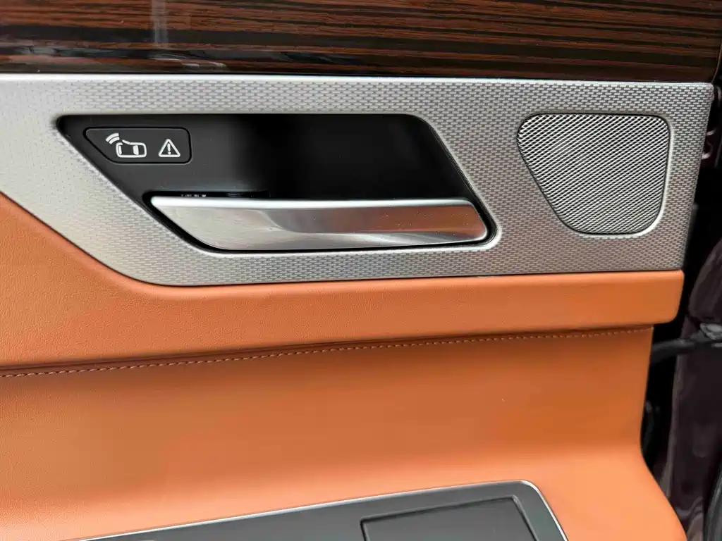 Jaguar XFL — миниатюра 19