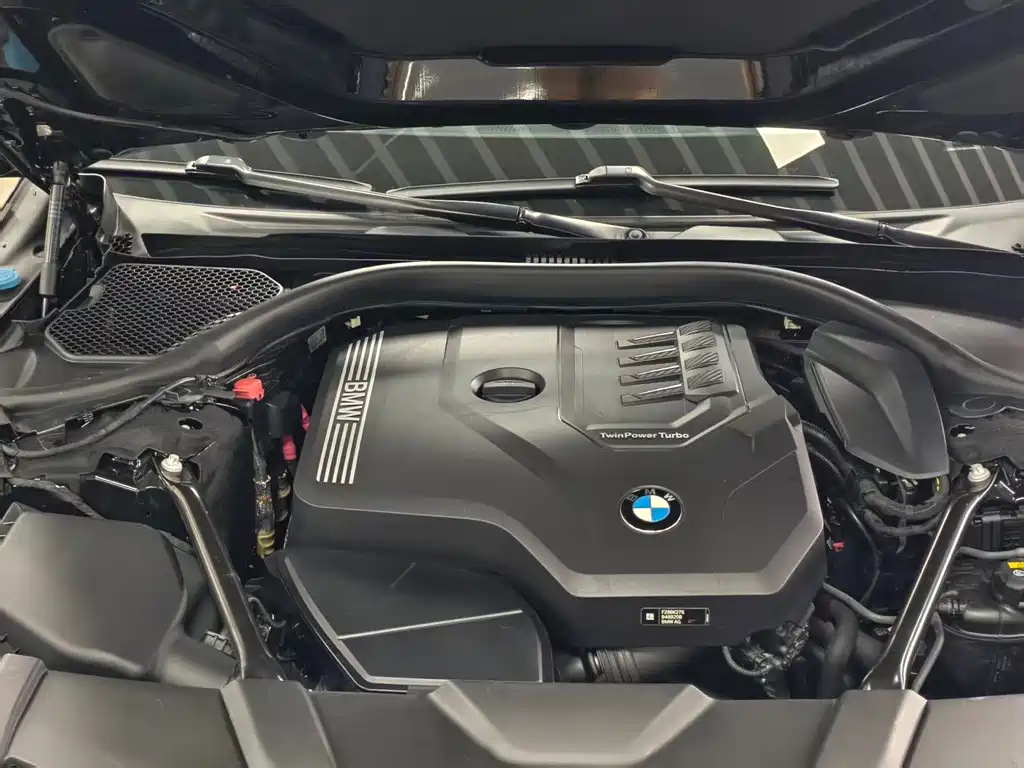 BMW 7 Series — миниатюра 19