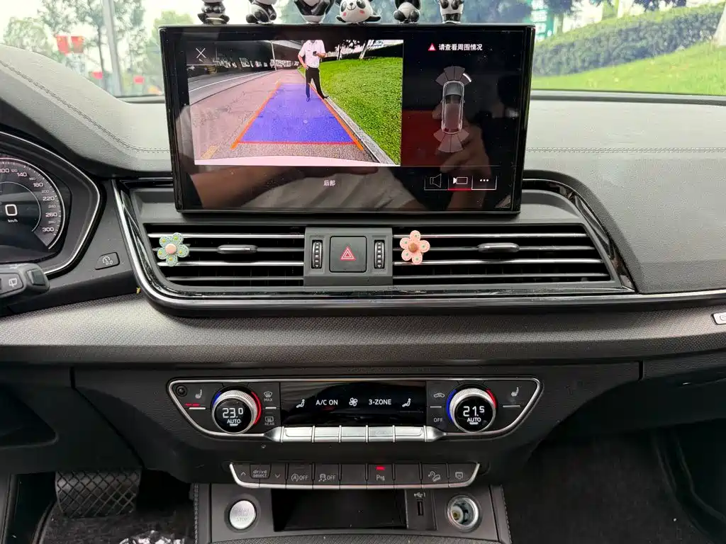 Audi Q5L — миниатюра 10