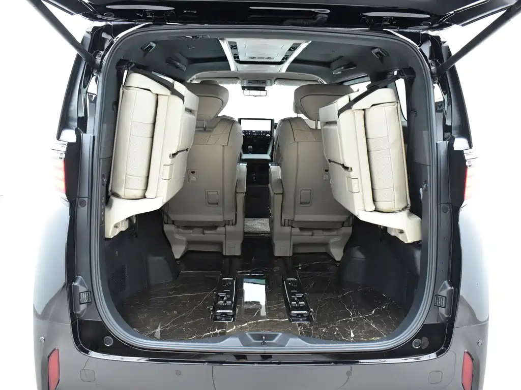 Toyota Alphard — миниатюра 23