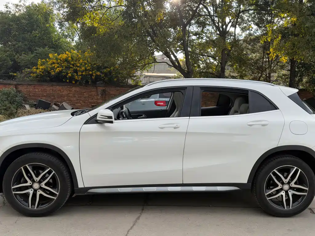 Mercedes-Benz GLA — миниатюра 4