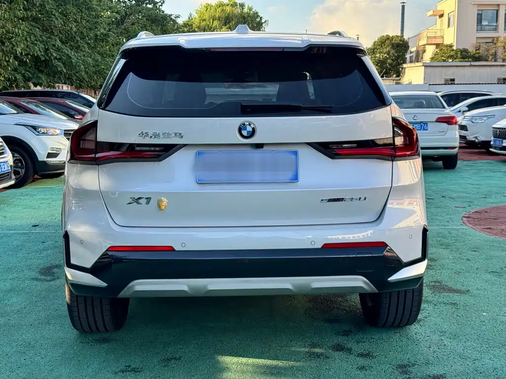 BMW X1 — миниатюра 10