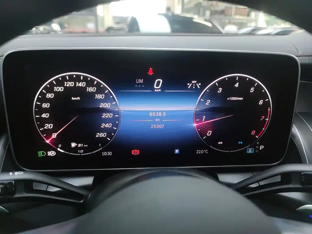 Mercedes-Benz GLC — миниатюра 8