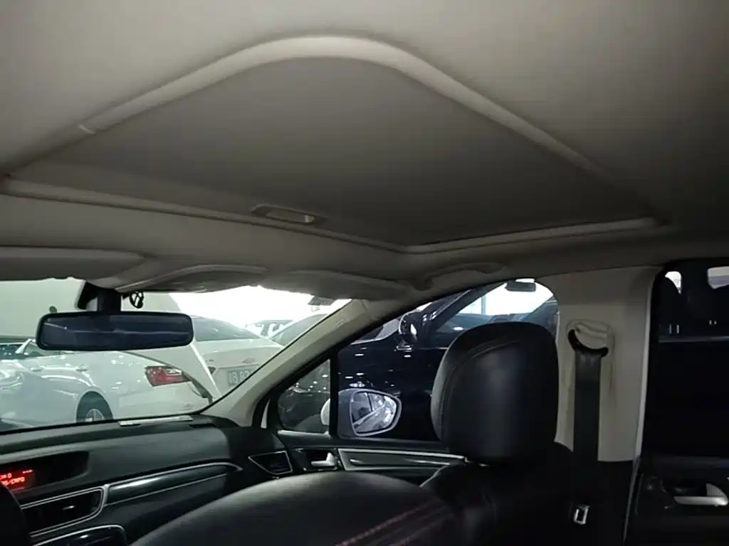 Peugeot 308 — миниатюра 18
