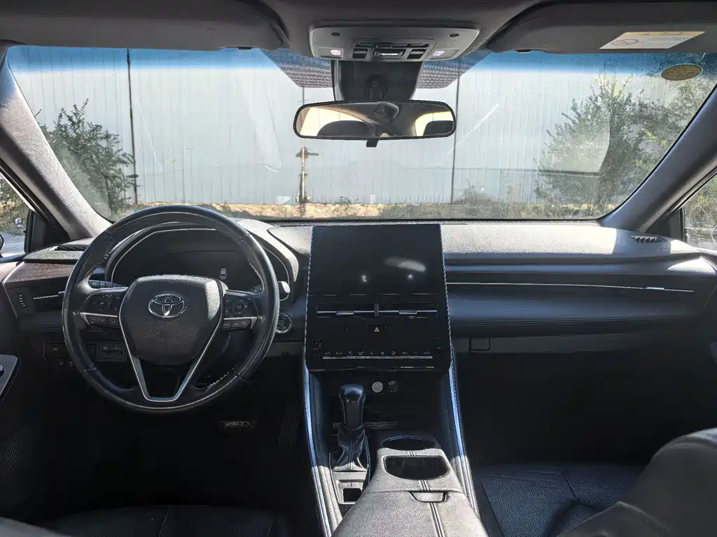 Toyota Avalon — миниатюра 5