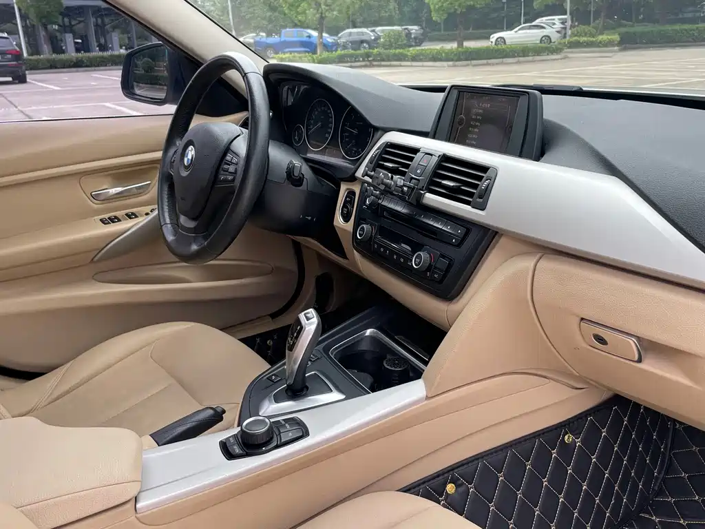 BMW 3 Series — миниатюра 11