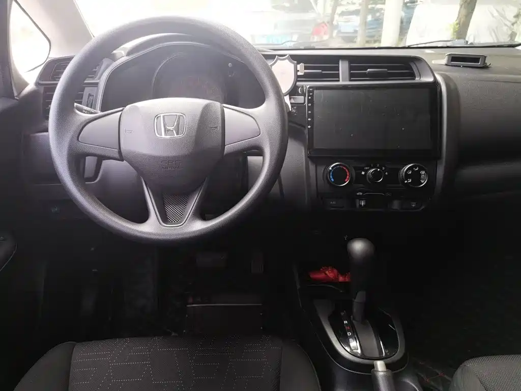 Honda Fit — миниатюра 13