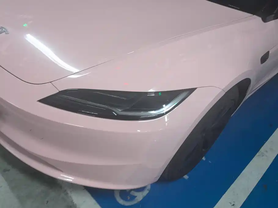 Tesla Model 3 — миниатюра 5