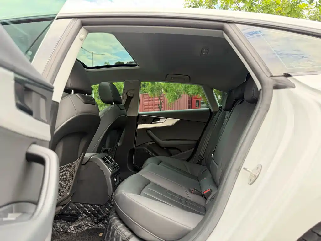 Audi A5 (Import) — миниатюра 12