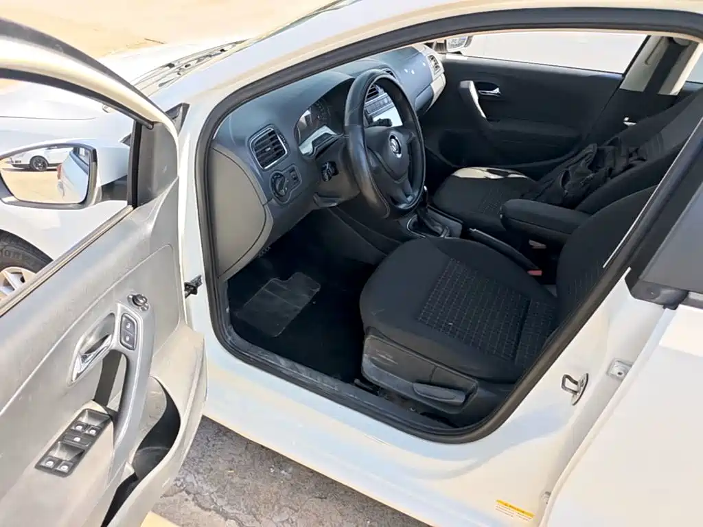 Volkswagen Polo — миниатюра 16