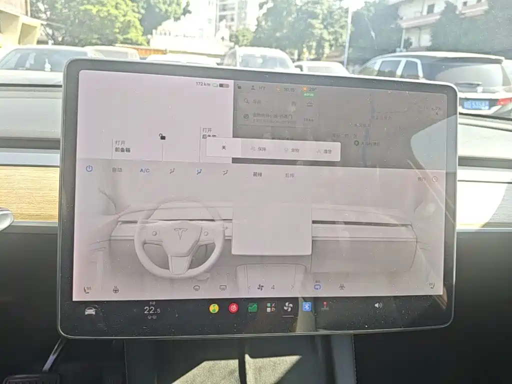 Tesla Model Y — миниатюра 13