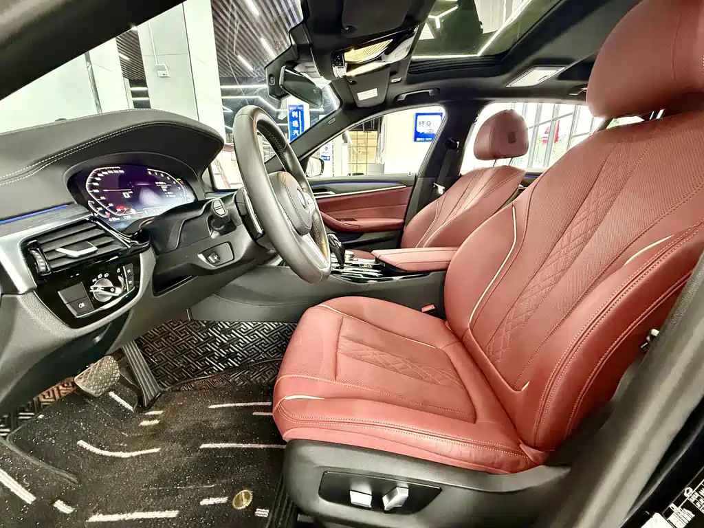 BMW 5 Series — миниатюра 14